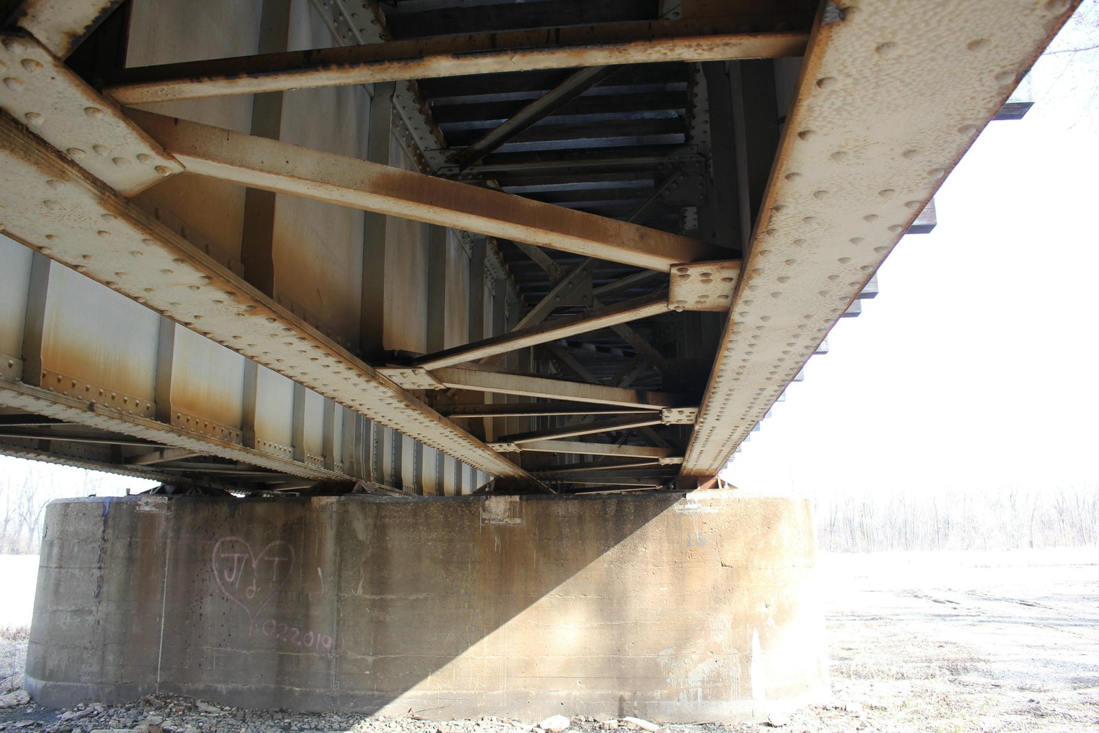 Under approach span